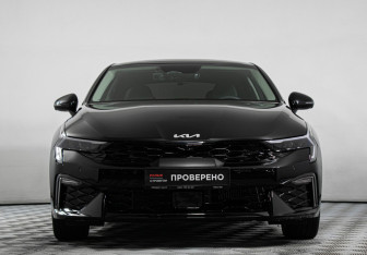 Подержанный автомобиль Kia K5 2025 года (2 фото)