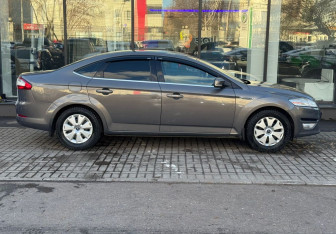Подержанный автомобиль Ford Mondeo Sedan 2013 года (4 фото)