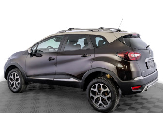 Подержанный автомобиль Renault Kaptur 2019 года (7 фото)