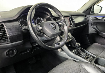Подержанный автомобиль Skoda Kodiaq 2021 года (13 фото)