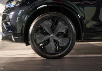 Новый Volkswagen Tiguan 2025 (10 фото)