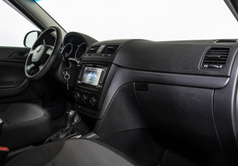 Подержанный автомобиль Skoda Yeti 2013 года (11 фото)