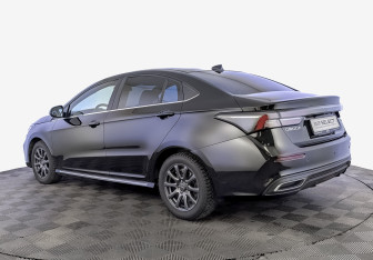 Подержанный автомобиль Omoda S5 2024 года (7 фото)