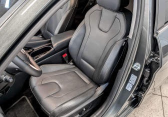 Подержанный автомобиль Hyundai Elantra Sedan 2024 года (20 фото)