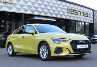 Подержанный автомобиль Audi A3 Sedan 2021 года (3 фото)