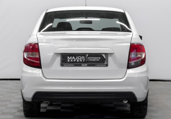 Подержанный автомобиль LADA (ВАЗ) Granta Sedan 2024 года (6 фото)