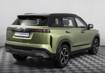 Подержанный автомобиль Jaecoo J7 2024 года (5 фото)