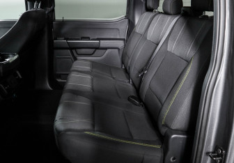 Подержанный автомобиль Ford F-150 2024 года (10 фото)
