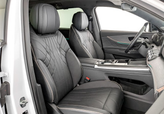 Подержанный автомобиль Jaecoo J8 2024 года (25 фото)