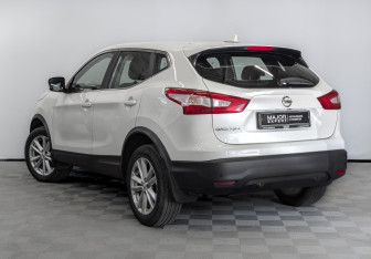 Подержанный автомобиль Nissan Qashqai 2018 года (7 фото)
