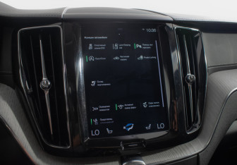 Подержанный автомобиль Volvo XC60 2018 года (17 фото)
