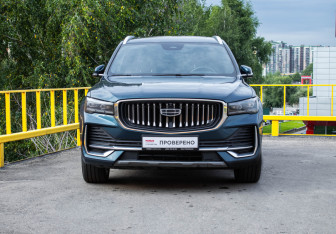 Подержанный автомобиль Geely Monjaro 2024 года (2 фото)