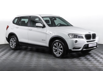 Подержанный автомобиль BMW X3 2013 года (3 фото)