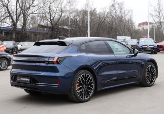 Подержанный автомобиль Zeekr 001 2023 года (5 фото)