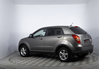 Подержанный автомобиль SsangYong Actyon 2013 года (7 фото)