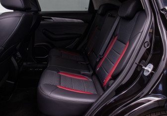 Подержанный автомобиль Haval F7x 2022 года (11 фото)
