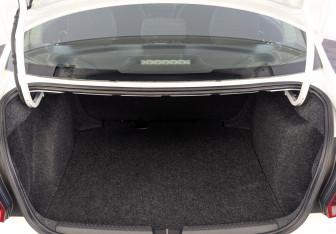 Подержанный автомобиль Volkswagen Polo Sedan 2019 года (10 фото)