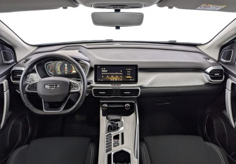 Подержанный автомобиль Geely Coolray 2023 года (14 фото)