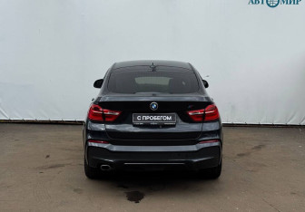 Подержанный автомобиль BMW X4 2018 года (7 фото)
