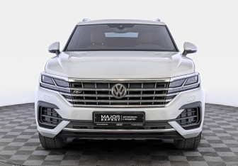 Подержанный автомобиль Volkswagen Touareg 2019 года (2 фото)
