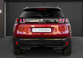 Подержанный автомобиль Peugeot 3008 2018 года (6 фото)