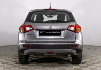Подержанный автомобиль Suzuki Vitara 2015 года (4 фото)