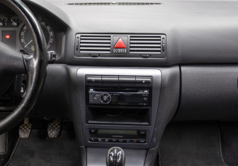 Подержанный автомобиль Skoda Octavia Liftback 2008 года (15 фото)