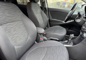 Подержанный автомобиль Hyundai Solaris Sedan 2015 года (10 фото)