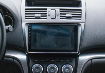 Подержанный автомобиль Mazda 6 Sedan 2010 года (14 фото)
