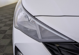 Подержанный автомобиль Hyundai Solaris Sedan 2021 года (11 фото)