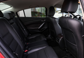 Подержанный автомобиль Mazda 6 Sedan 2017 года (12 фото)