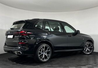 Новый BMW X5 2025 (2 фото)