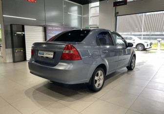 Подержанный автомобиль Chevrolet Aveo Sedan 2007 года (4 фото)