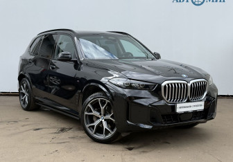 Подержанный автомобиль BMW X5 2023 года (3 фото)