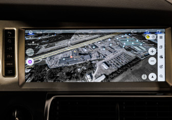 Подержанный автомобиль Audi Q7 2007 года (19 фото)