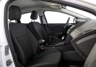 Подержанный автомобиль Ford Focus Hatchback 2018 года (23 фото)