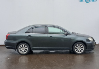 Подержанный автомобиль Toyota Avensis Sedan 2008 года (4 фото)