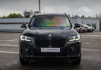 Подержанный автомобиль BMW X3 2021 года (2 фото)