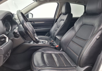 Подержанный автомобиль Mazda CX-5 2019 года (10 фото)