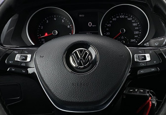 Подержанный автомобиль Volkswagen Tiguan 2017 года (14 фото)