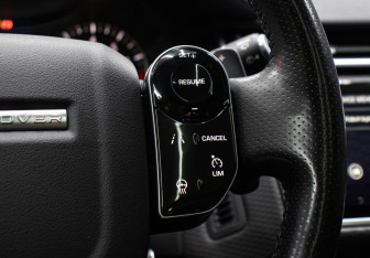 Подержанный автомобиль Land Rover Range Rover Velar 2020 года (20 фото)