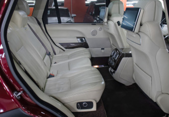 Подержанный автомобиль Land Rover Range Rover 2017 года (12 фото)