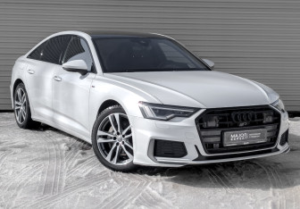 Подержанный автомобиль Audi A6 Sedan 2020 года (3 фото)