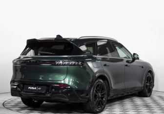 Подержанный автомобиль Voyah Free 2023 года (5 фото)