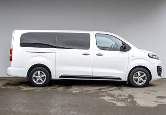 Подержанный автомобиль Citroen SpaceTourer 2020 года (4 фото)