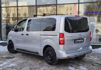 Подержанный автомобиль Citroen SpaceTourer 2021 года (6 фото)