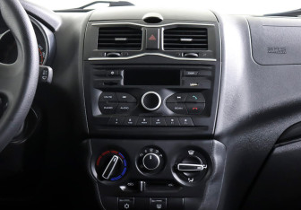 Подержанный автомобиль LADA (ВАЗ) Granta Sedan 2021 года (14 фото)