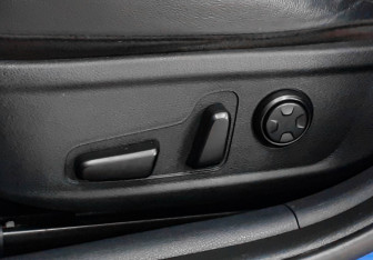 Подержанный автомобиль Kia Stinger 2018 года (19 фото)