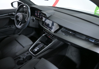 Подержанный автомобиль Audi A3 Sedan 2021 года (9 фото)