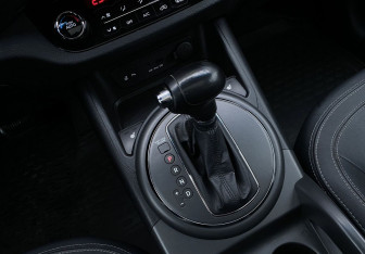 Подержанный автомобиль Kia Sportage 2012 года (21 фото)